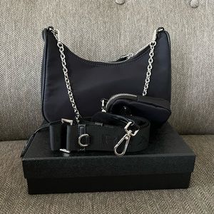 New Black silver handbag